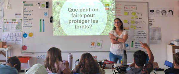 Activité pédagogique réalisée au Lycée français Francois Mitterrand, animée par Géraldine Derroire, écologue au CIRAD