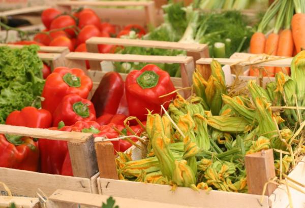 Légumes sur un marché © Cirad