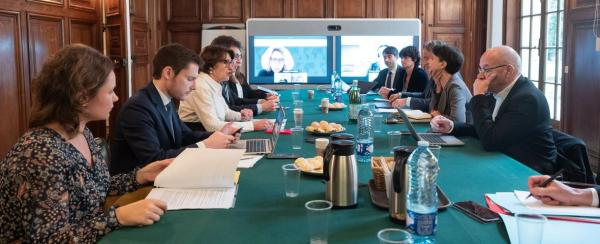 Annie Genevard, ministre de l’Agriculture, de l’Agro-alimentaire et de la Souveraineté alimentaire - Philippe Baptiste, ministre de l'Enseignement supérieur, de la Recherche et de l'Espace - Gilles Salvat, DG de l'ANSES - Élisabeth Claverie de Saint Martin, PDG du Cirad - Philippe Mauguin, PDG d'INRAE. © Thomas Hubert/agriculture.gouv.fr