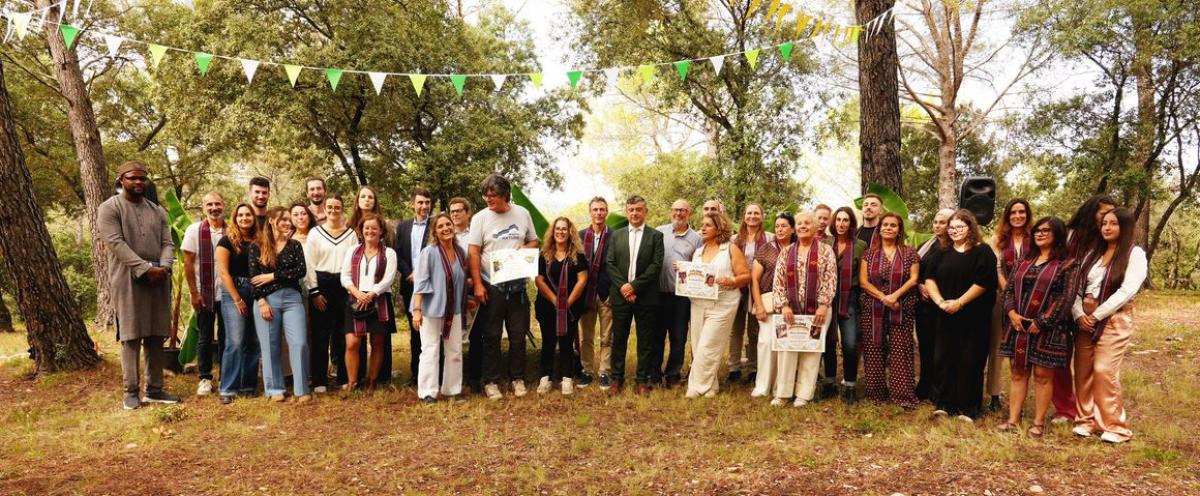 Alongside their historic partners, shareholders, customers from Africa and the West Indies, technical and scientific teams, representatives of the new Vitropic Africa subsidiary, the Acting CEO of CIRAD and the Mayor of Saint-Mathieu-de-Tr&eacute;viers and Chair of the Pic Saint-Loup community of communes, Vitropic and CIRAD have celebrated their 40-year partnership on crop innovation. &copy; M. Adell, CIRAD