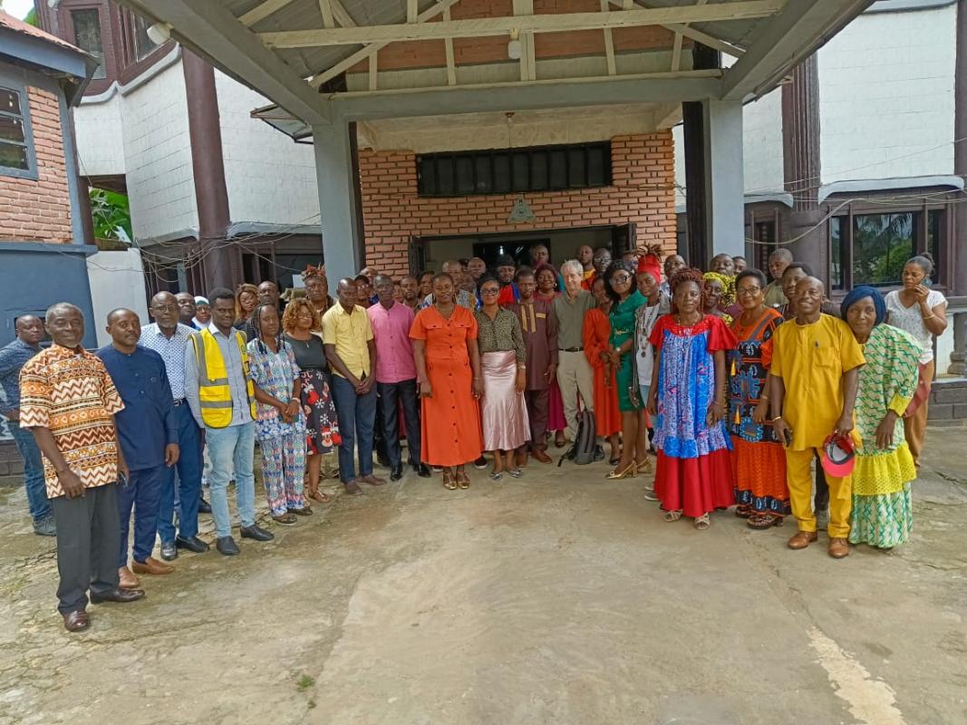 Participants lors de l’atelier multi-acteurs sur la prévention des crises sanitaires zoonotiques au Cameroun. © L.Temple