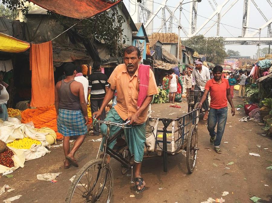 Rue alimentaire à Calcutta © Bruno Dorin, Cirad
