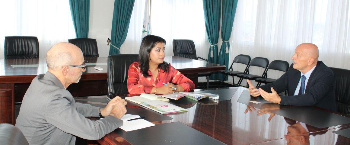 Rencontre des directeurs régionaux du Cirad en océan Indien et en Afrique Australe et Madagascar avec la secrétaire d'Etat en charge de la souveraineté alimentaire. © M. Rananja, Cirad