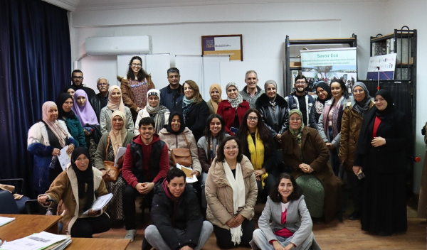 Atelier r&eacute;alis&eacute; &agrave; B&eacute;ja avec les ouvri&egrave;res agricoles et acteurs de terrain