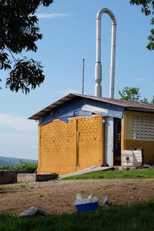 Séchoir d'Ecossac, près de Kinshasa © DR