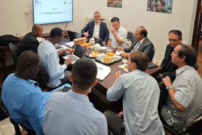 The Senegalese delegation meeting with FAO representatives at the CIRAD office in Hanoi.