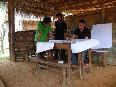Guillaume Lestrelin sur le terrain, au nord du Laos