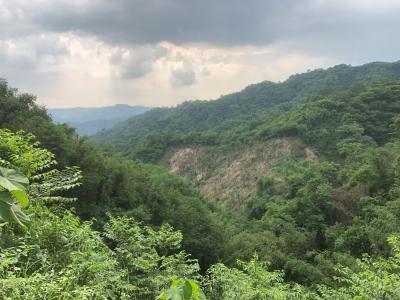 Slash-and-burn area (kaingin) in a mountain slope near Calawis in the UMRBPL. Deforestation causes major erosion and landslides. Calawis, 2025. © Antoine Perrier