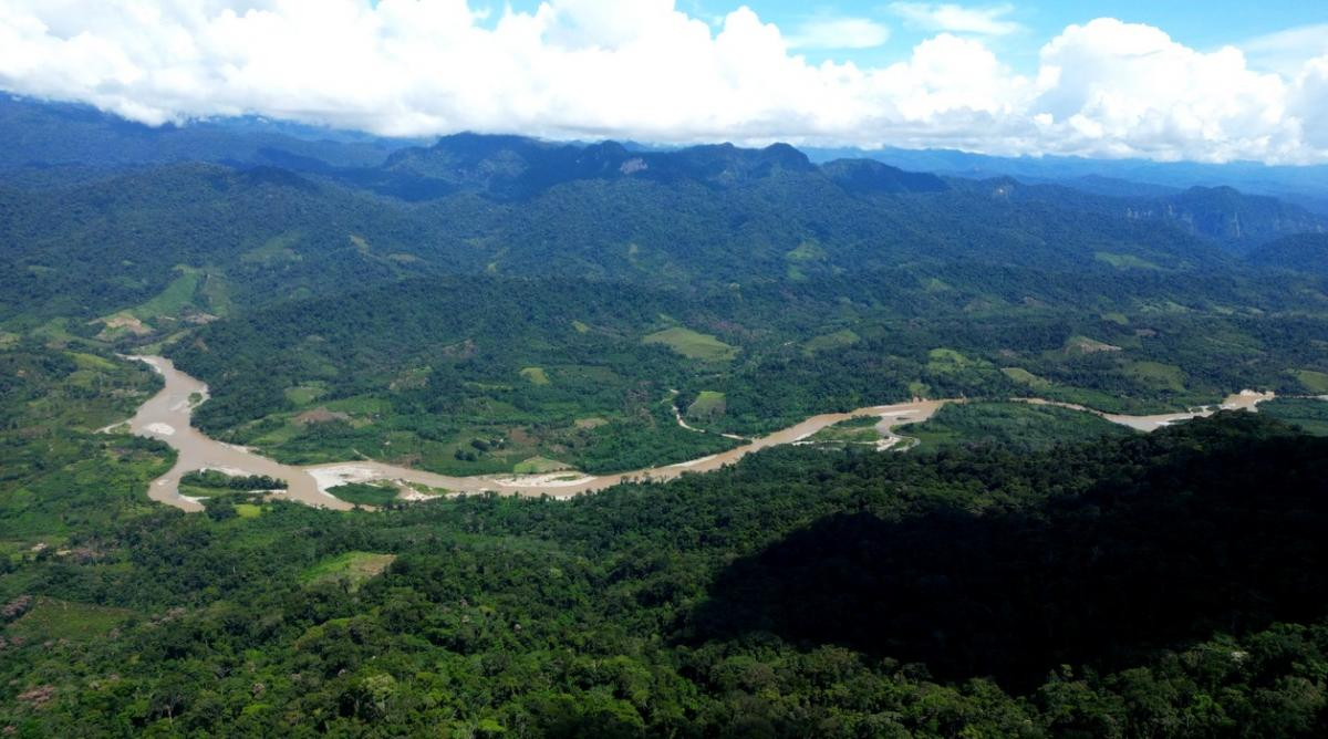 Vista a&eacute;rea con dron del valle del Huayabamba, en la Amazon&iacute;a peruana &copy; P. Japami